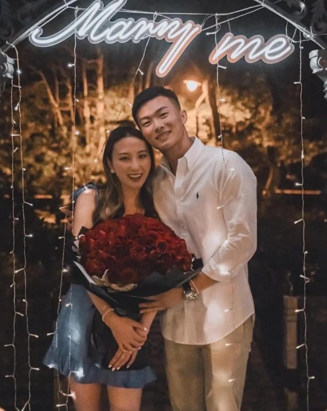 何超云年轻照片,何超云年轻时候照片