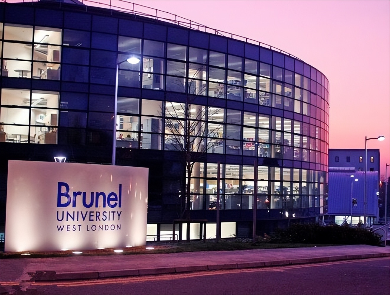 布鲁内尔大学本科条件,布鲁内尔大学校园