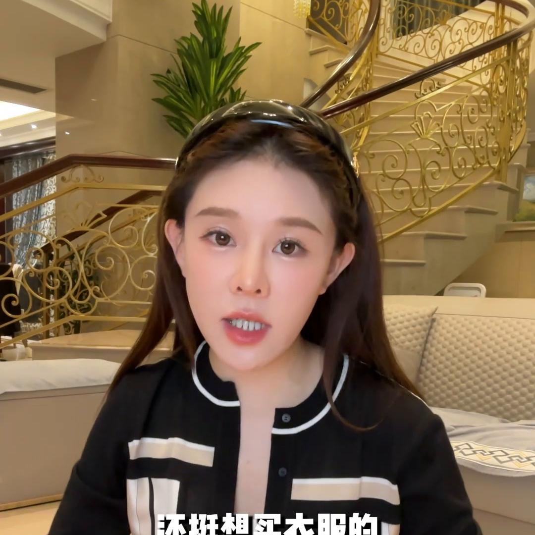 超下饭的服饰包包开箱来啦,免税店购物开箱