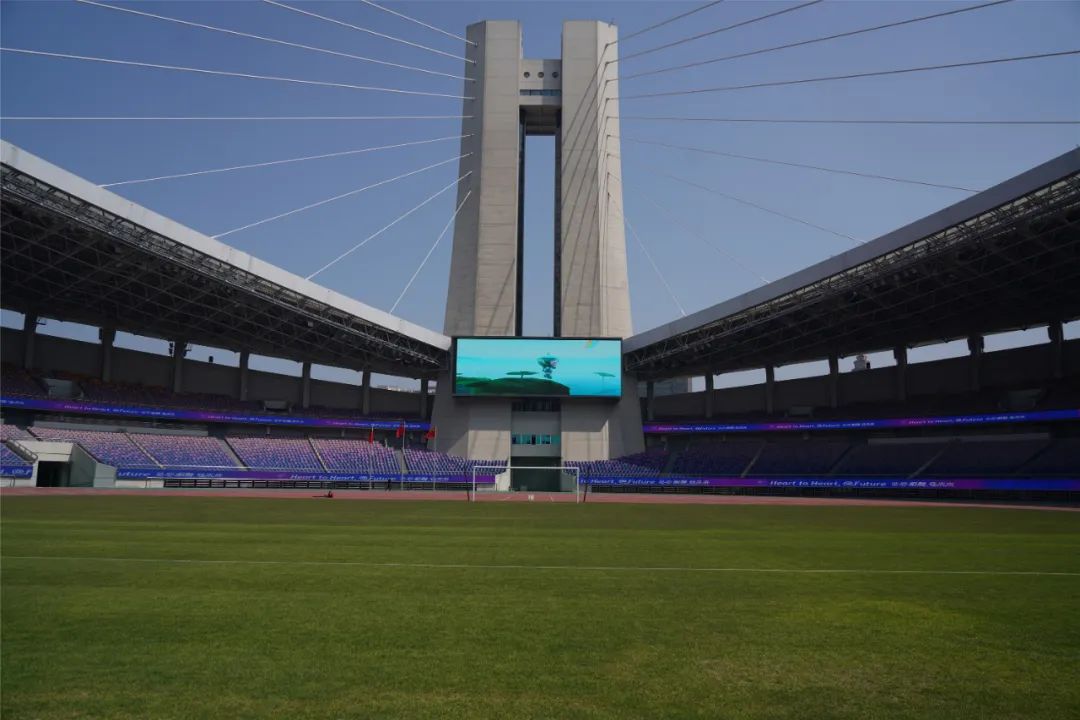 黄龙体育中心升级,黄龙体育中心外观