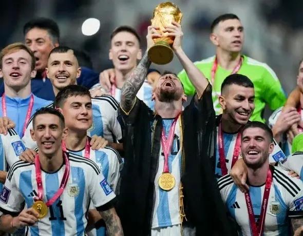 梅西当初加入巴萨是为了什么,梅西当时为什么选择阿根廷