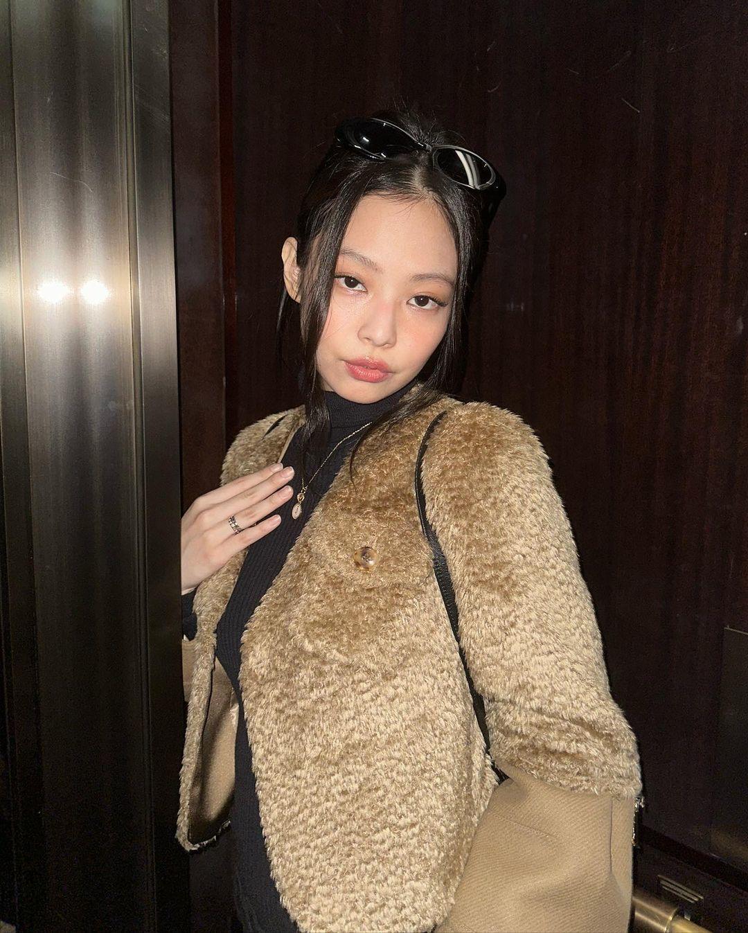 blackpinkjennie红衣服,blackpinkjennie的衣服很美