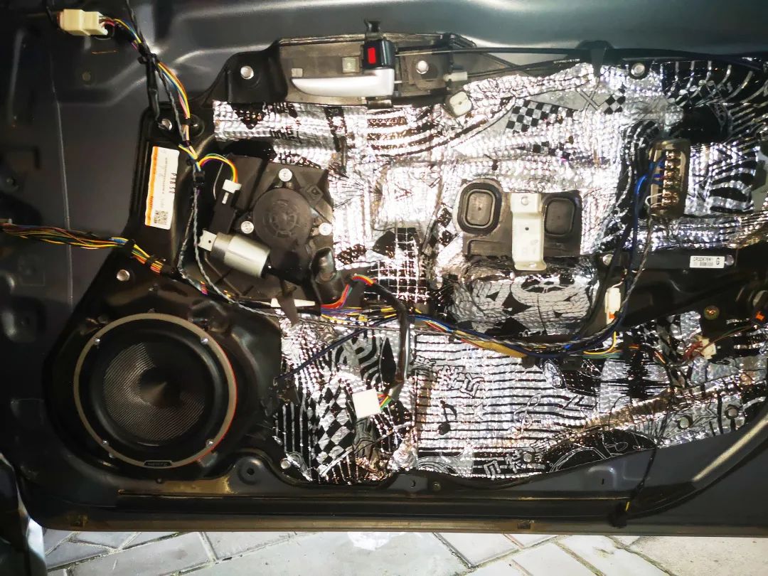 马自达6升级版音响,08年的车能改气么