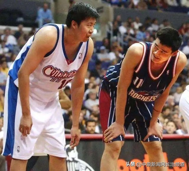 女篮里为啥有个男的,女篮神秘人资讯