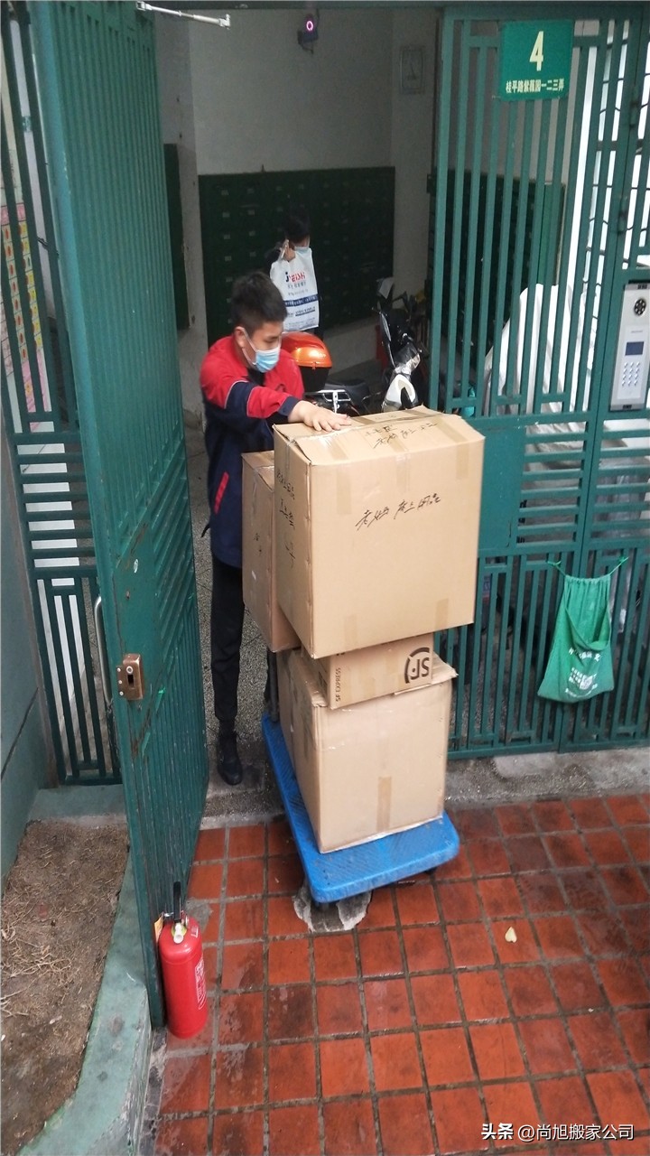 上海搬家服务搬运家具价格,上海搬家拆装家具