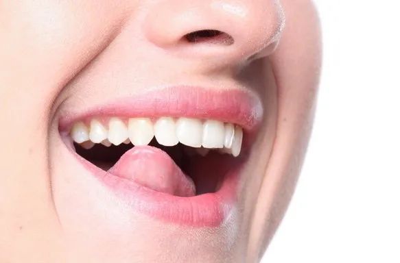 正畸医生为什么不建议植骨,正畸为什么医生不扶正智齿