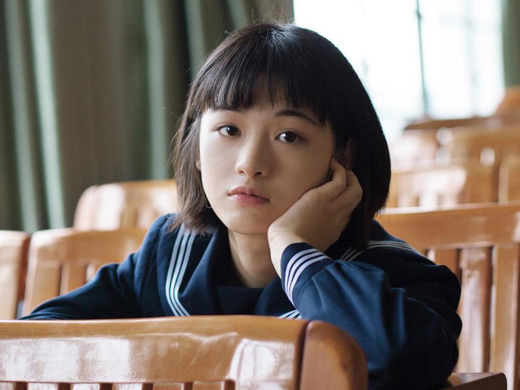 内裤有黄的分泌物是妇科病么,女生裤子有黄色东西正常吗