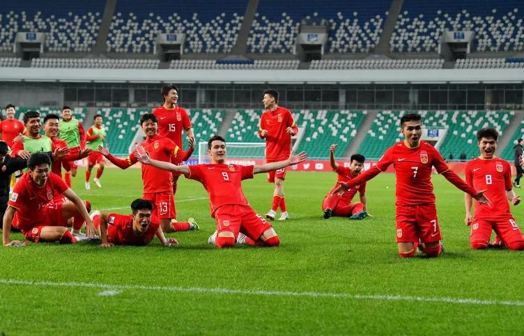 中国男足19岁超新星！被曝：收到欧战球队留洋询问，成都蓉城婉拒