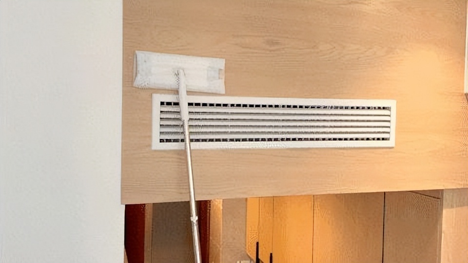 复合地板怎么拖才能没有水印,地板有水印怎么拖干净妙招