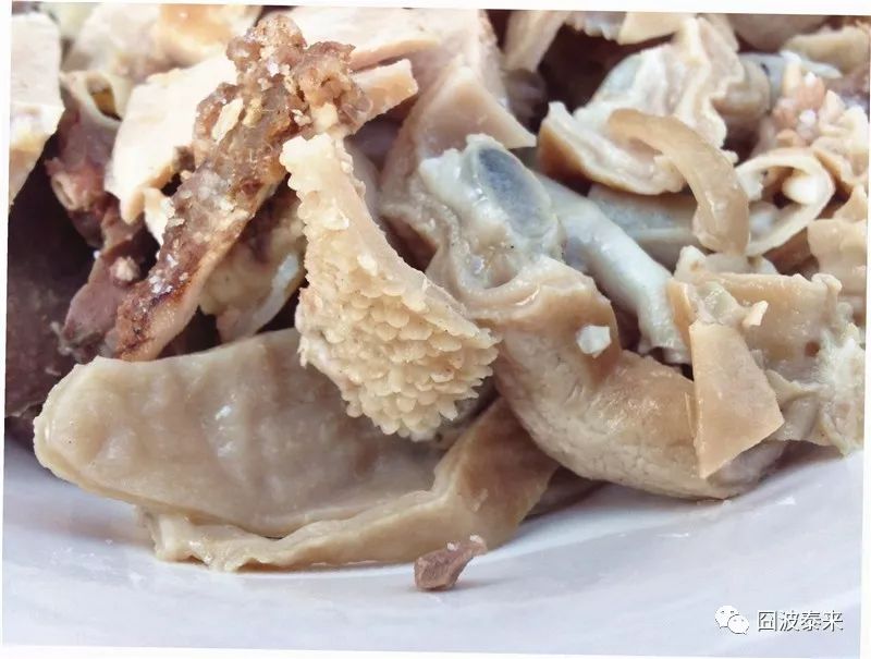 一碗鲜羊杂汤,热乎乎的一碗羊杂汤