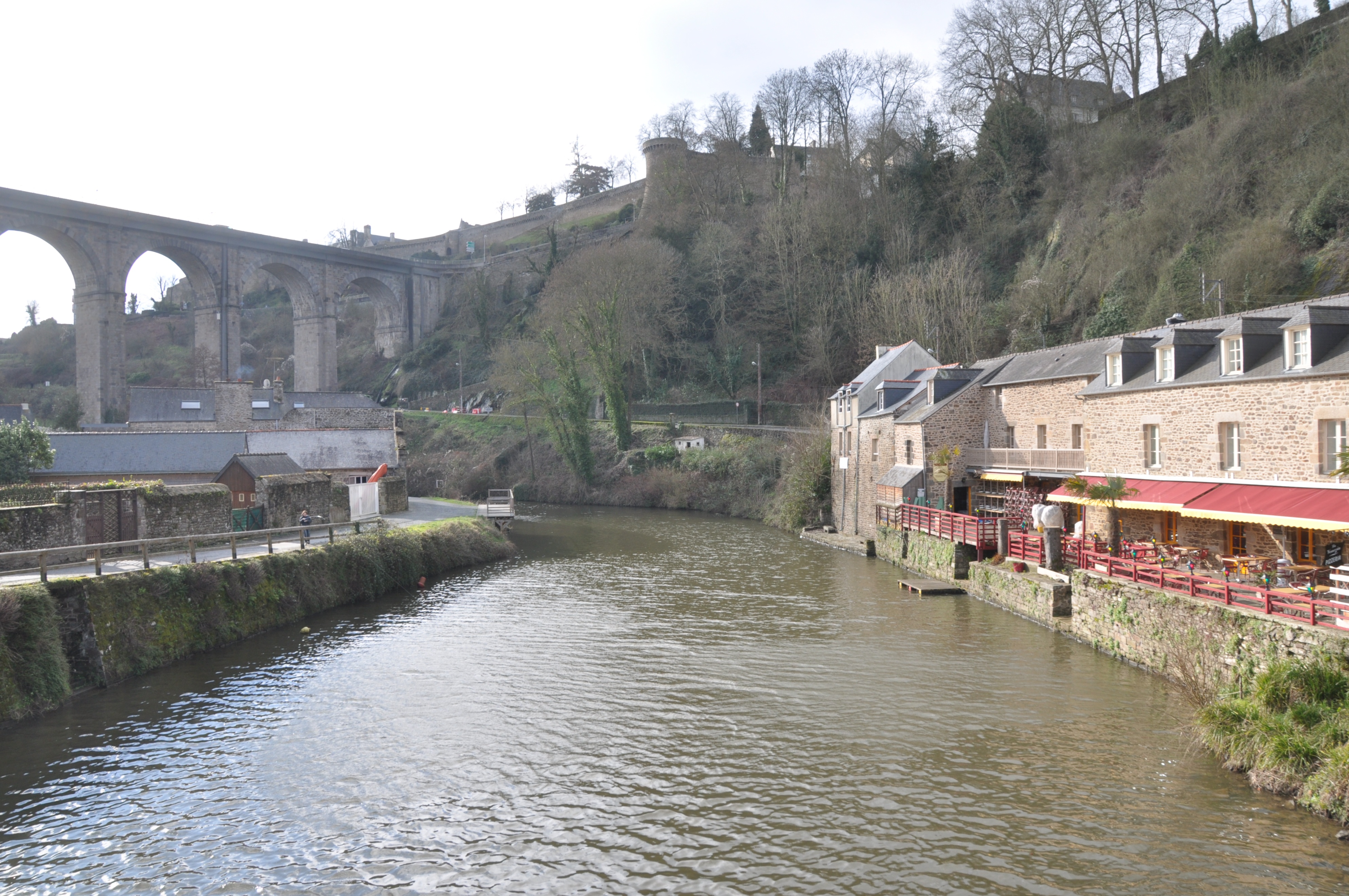 迪南：凝固中世纪法国，时光回到布列塔尼荣耀，半木结构建筑如画