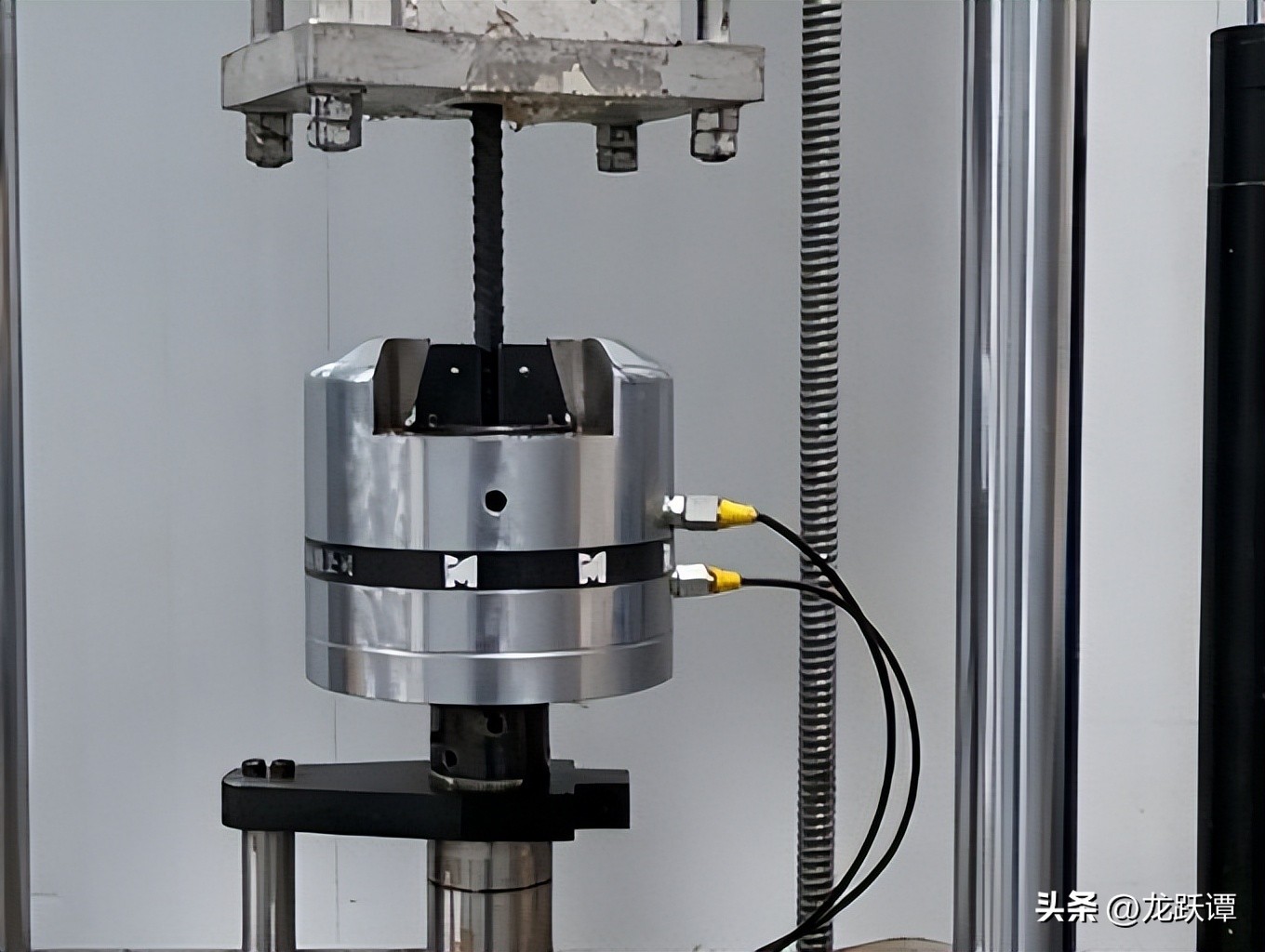 如何分析Sm对SAl4043铝合金焊丝的组织、性能及氢含量的影响？