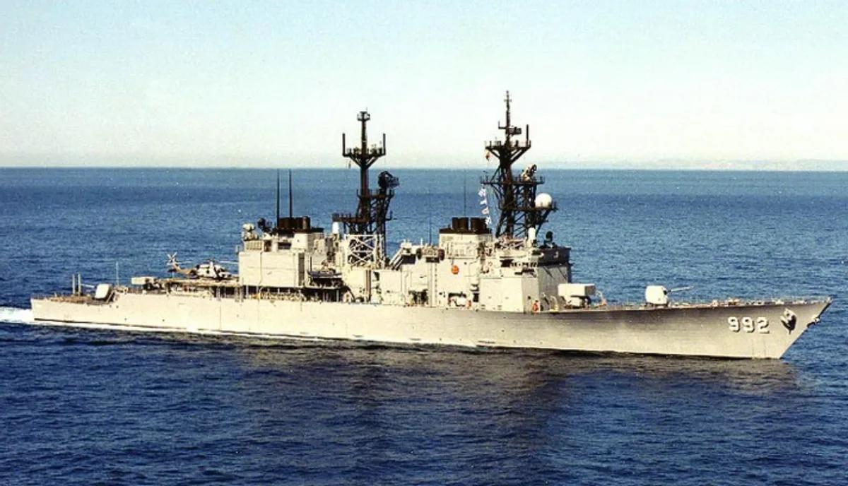 台湾海军军舰生锈视频,台湾锈迹斑斑的护卫舰