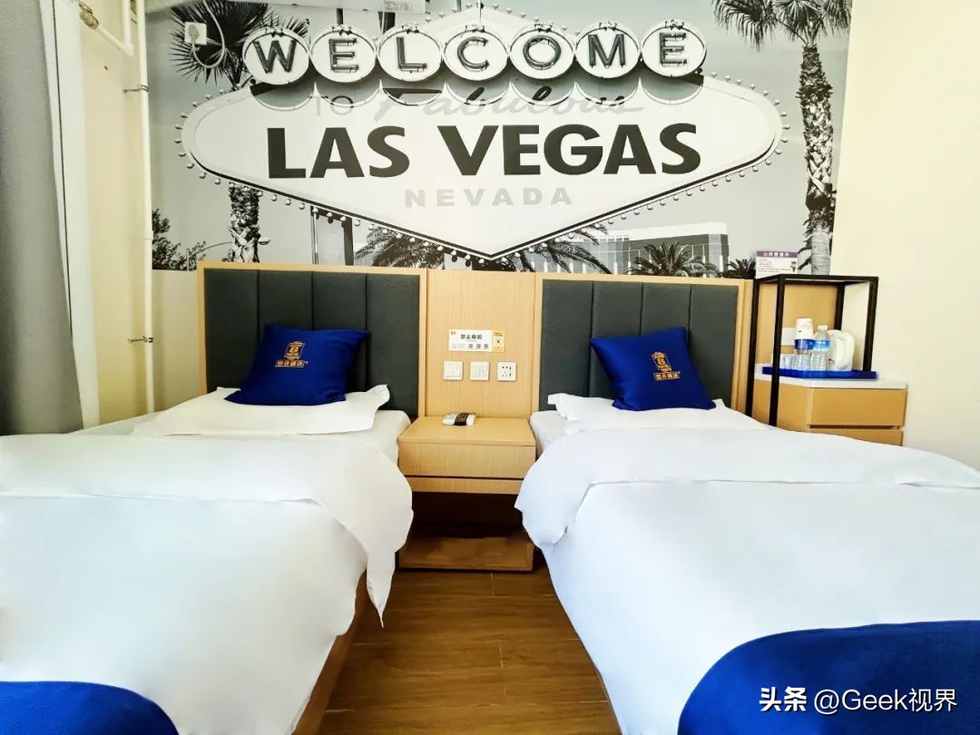 速8酒店丨夹在园林和学府之间的酒店