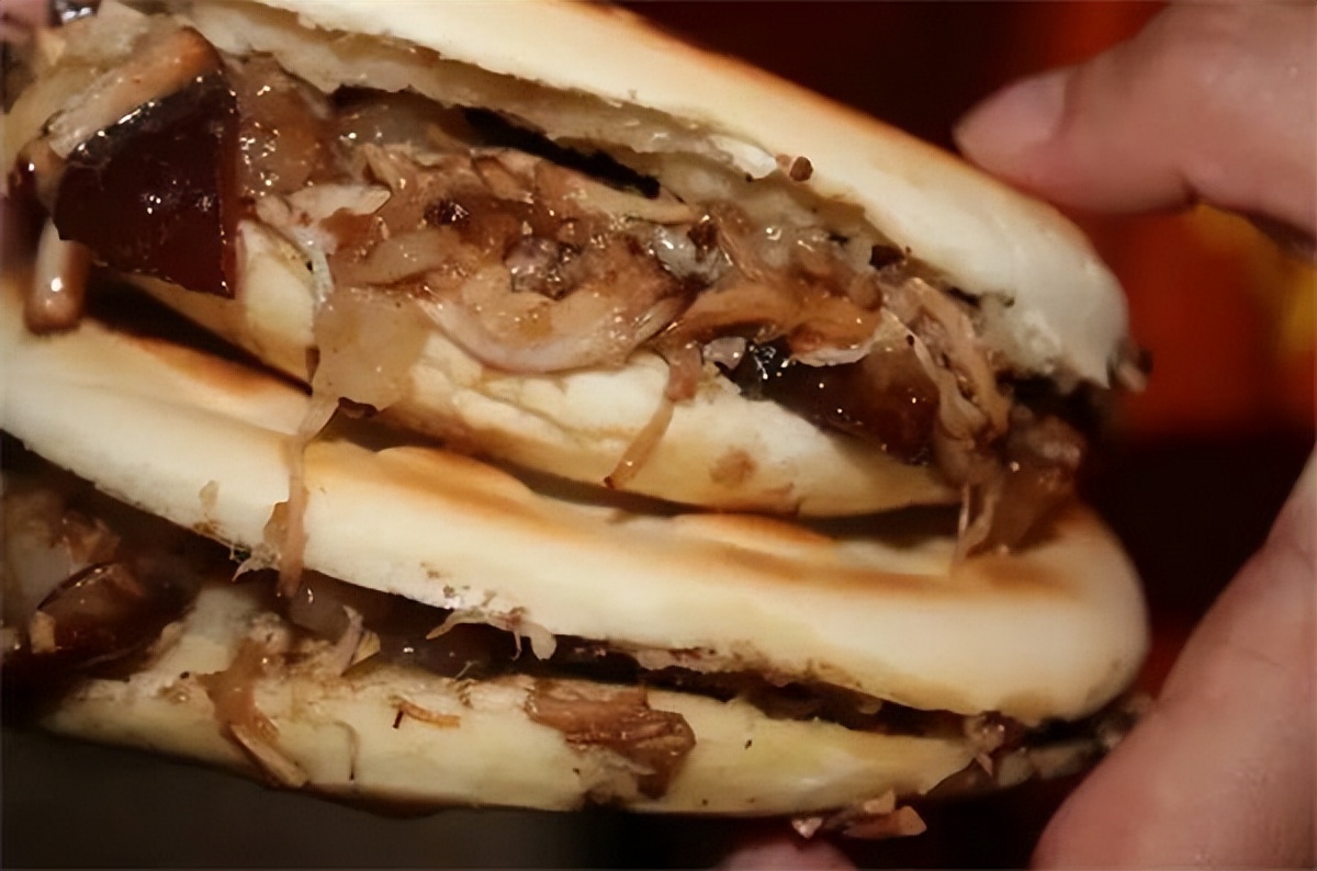 肉夹馍和汉堡为什么那么像,汉堡和肉夹馍哪个是垃圾