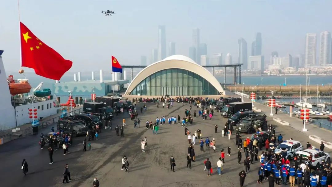 【向*民报人**告】青岛市公安局举办第三个中国人民警察节“警营开放日”活动