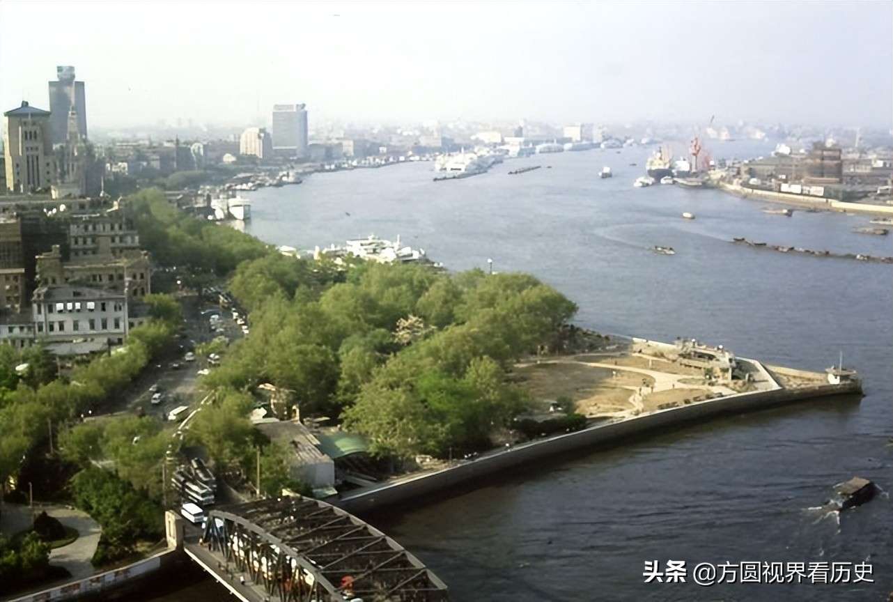 老照片,90年代的上海,一座浮华城市的烟火之影