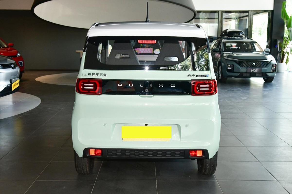 新国潮人民的代步车宏光miniev,国产代步自动挡二手车推荐