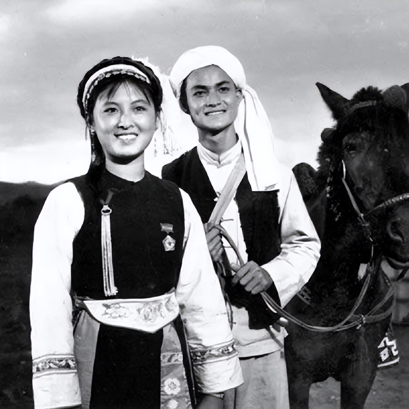 经典真实的庐山恋电影,庐山恋经典爱情电影