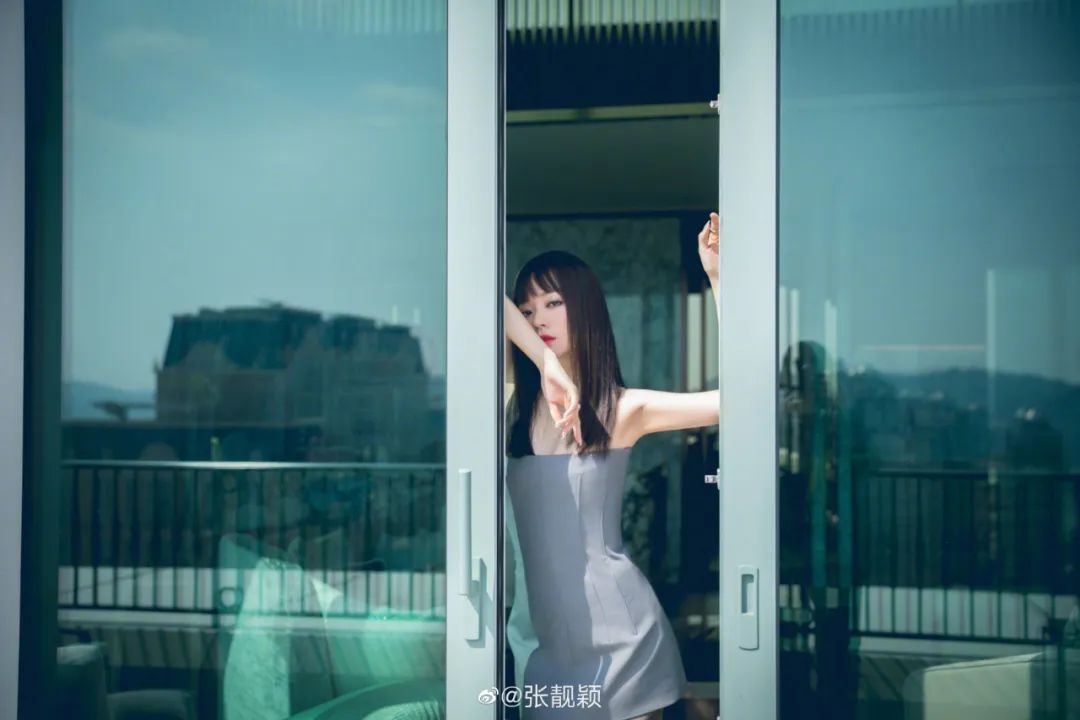 张靓颖为主动染新冠道歉,张靓颖称其主动染新冠