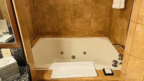 香港回归二十六周年庆典视频,香港jw万豪酒店房间介绍