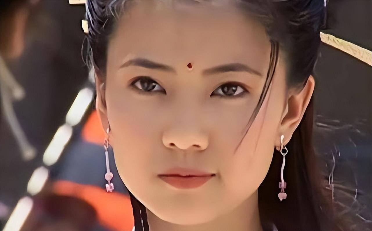 43岁女明星面容老态,被岁月催老容颜的十位女星