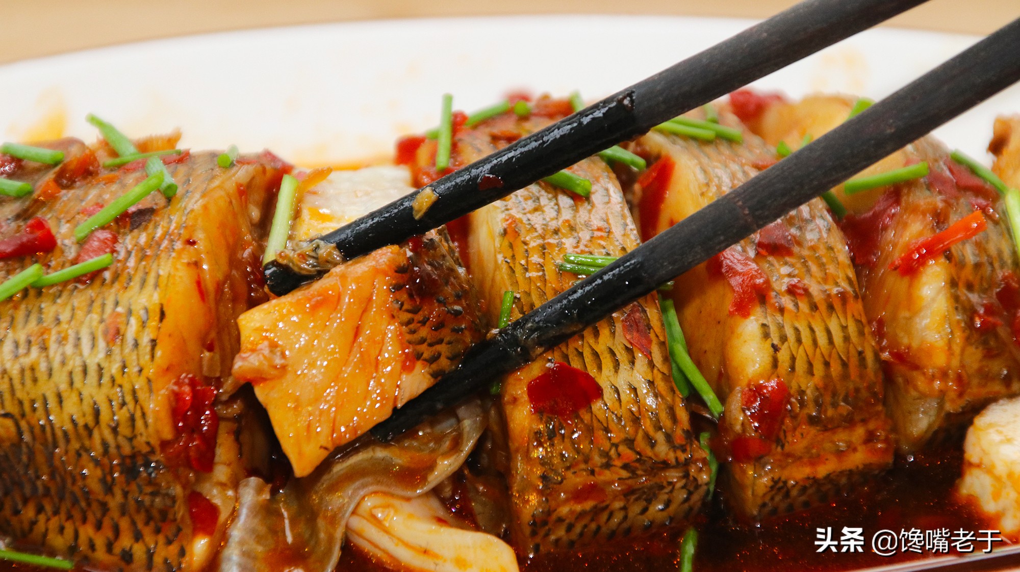 买鲈鱼公的好还是母的好,买鲈鱼大的好还是小一点的好