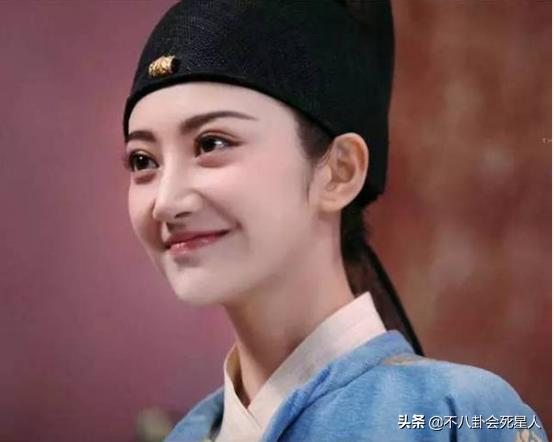 对双眼皮“下手”的明星：浮肿、宽大、失败返工，一个比一个狠