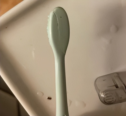 usmile电动牙刷和扉乐哪个好,飞利浦电动牙刷比usmile好在哪里