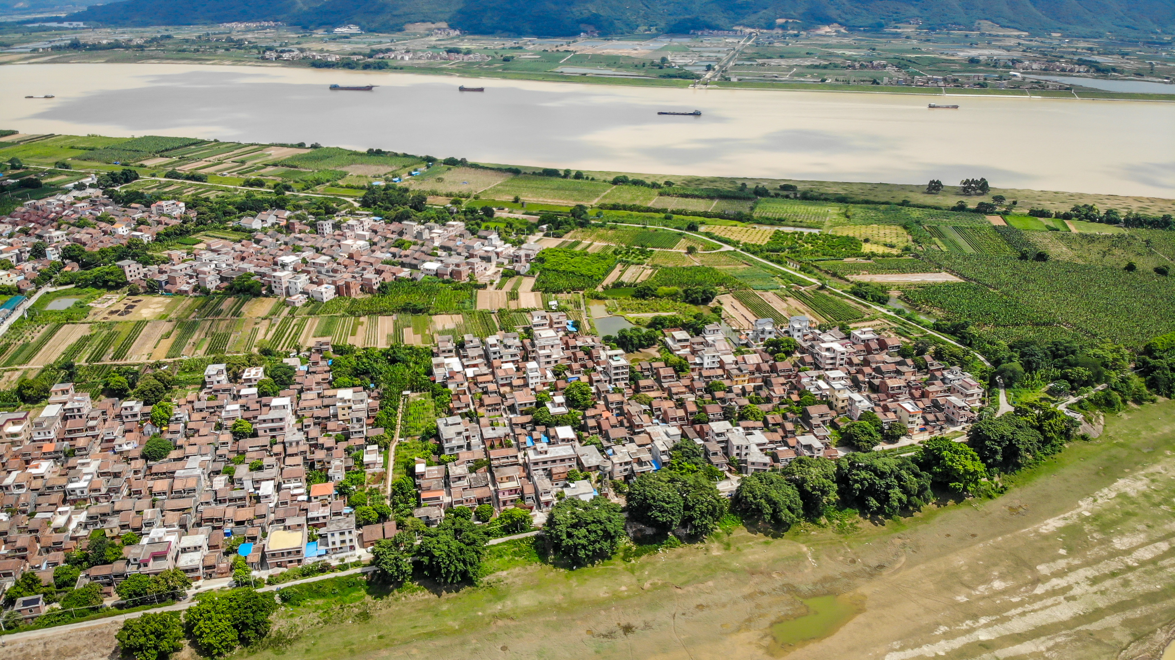 广东鲜为人知的水上古村，800年来只能乘船出入，至今不通公路