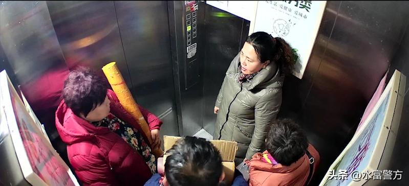 抱着“师父”画像不许人碰，大肆为境外“师父”敛财……他们，为何如此疯迷？