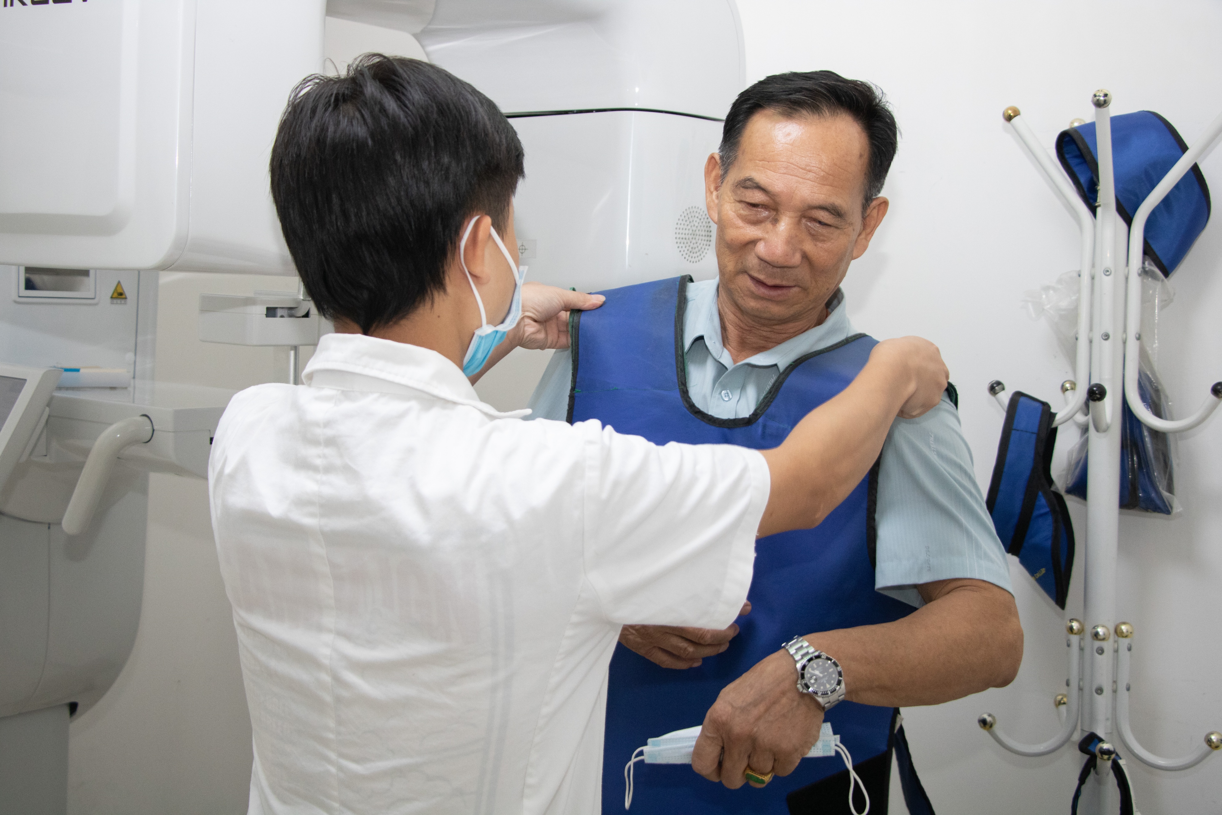 看牙频繁拍片真的没影响吗,牙拍片一年拍5次对人有什么危害