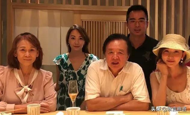 8位鲜少露面的明星妈妈，尤其是最后一位，完全想不到！