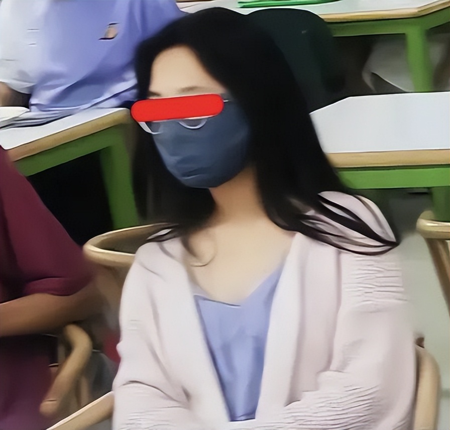 天津大学扣饭女孩被开除了吗,天津大学扣饭女孩被抓