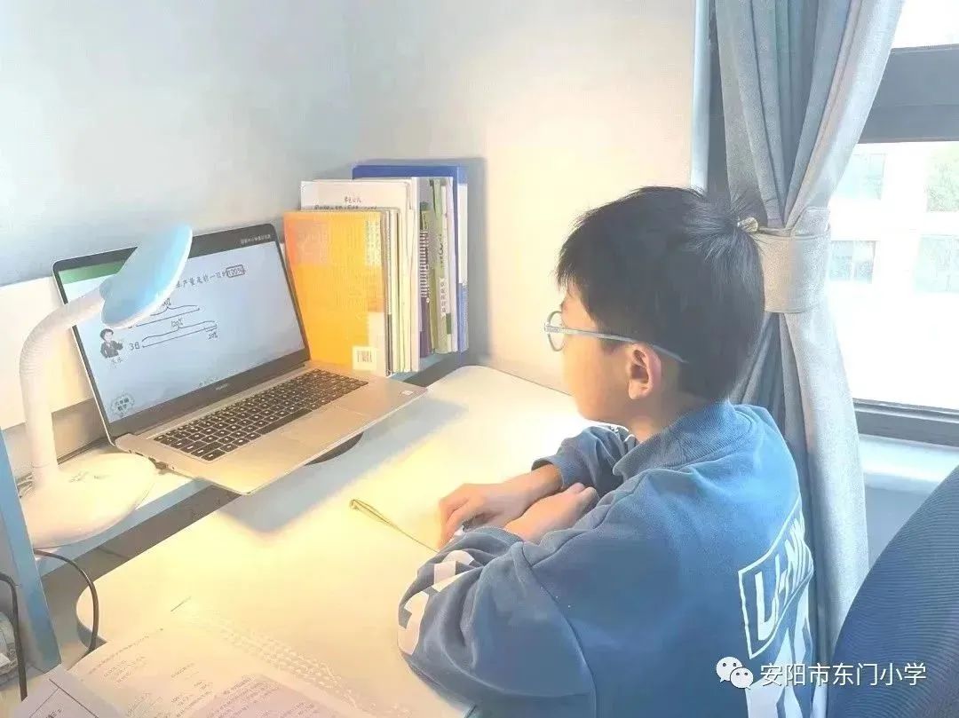 防控疫情常态化学校线上教学经验,小学疫情线上教学工作简报