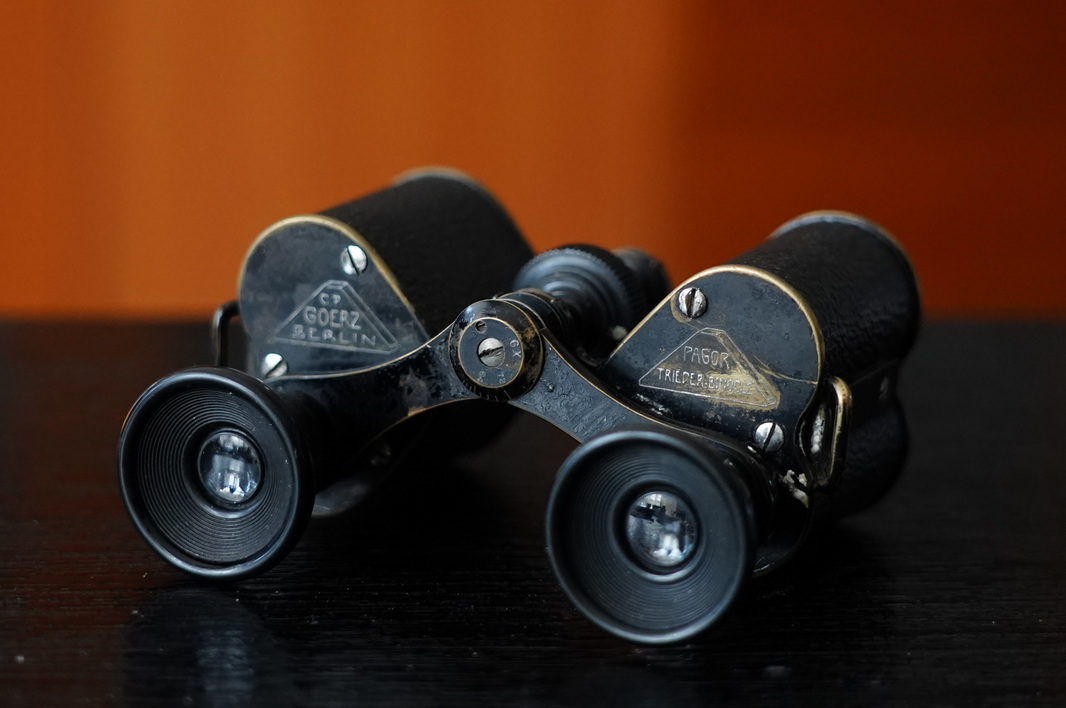 收藏经典望远镜 (古典棱镜望远镜)