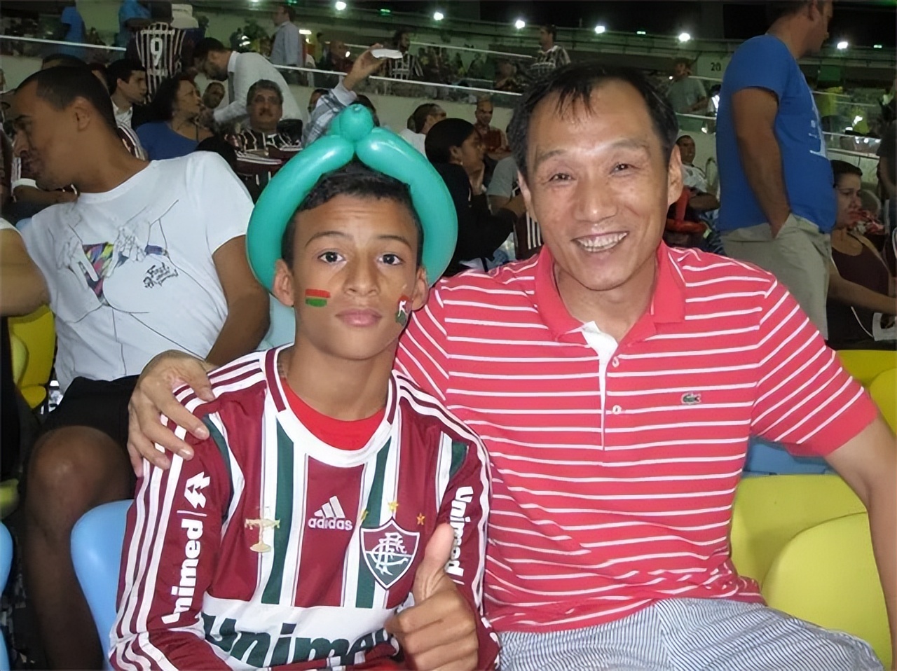 前国脚孙贤禄和贝利互换球衣,孙贤禄最新消息