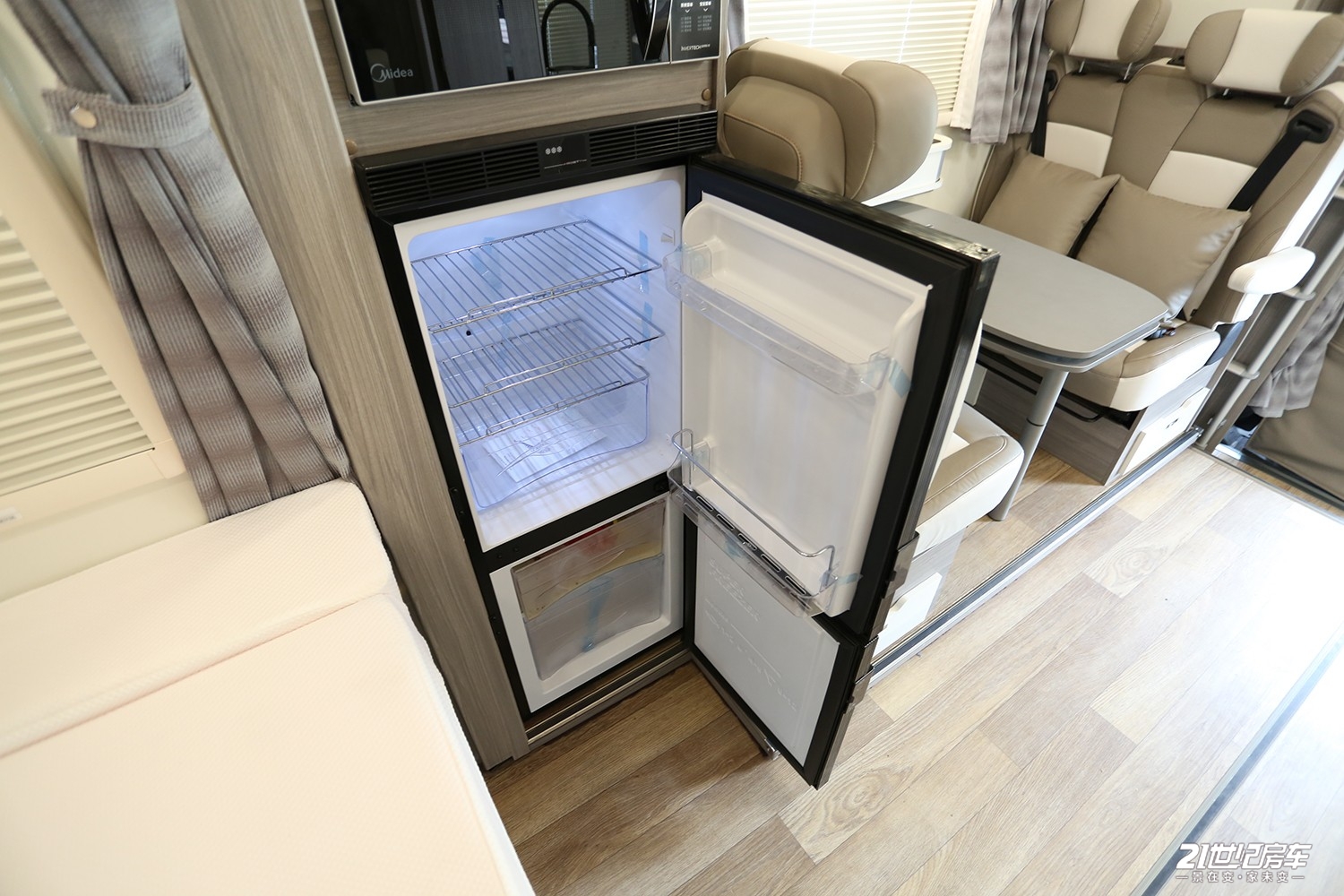 太快了！高压快充2.5小时充满10度电！隆翠C620这么猛？