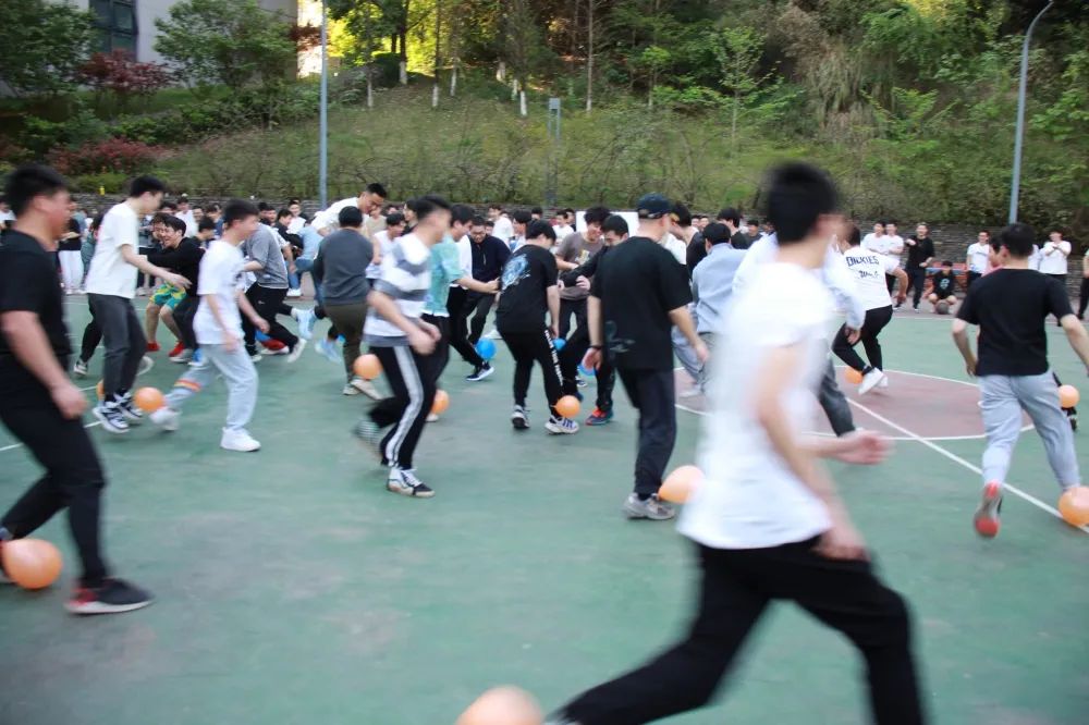 重庆源码时代春季运动会,挥洒激情汗水,舞动青春旋律