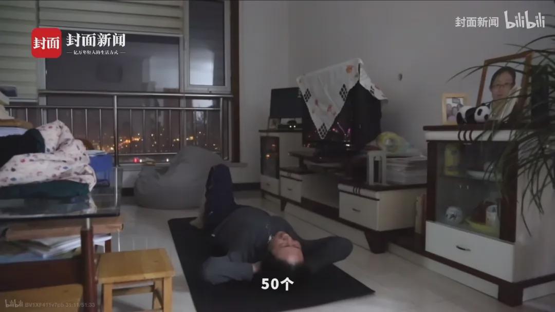 陈世峰下跪道歉江歌妈妈,陈世峰向江歌母亲下跪道歉