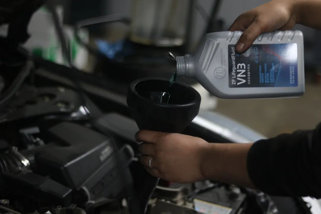 09天籁全车翻新整改多少钱,日产天籁自己撞烂了维修多少钱