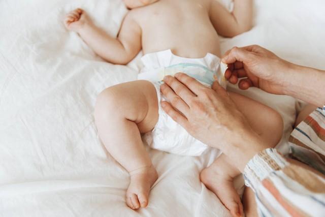 新手爸妈如何正确选择纸尿裤,新手妈妈如何换纸尿裤