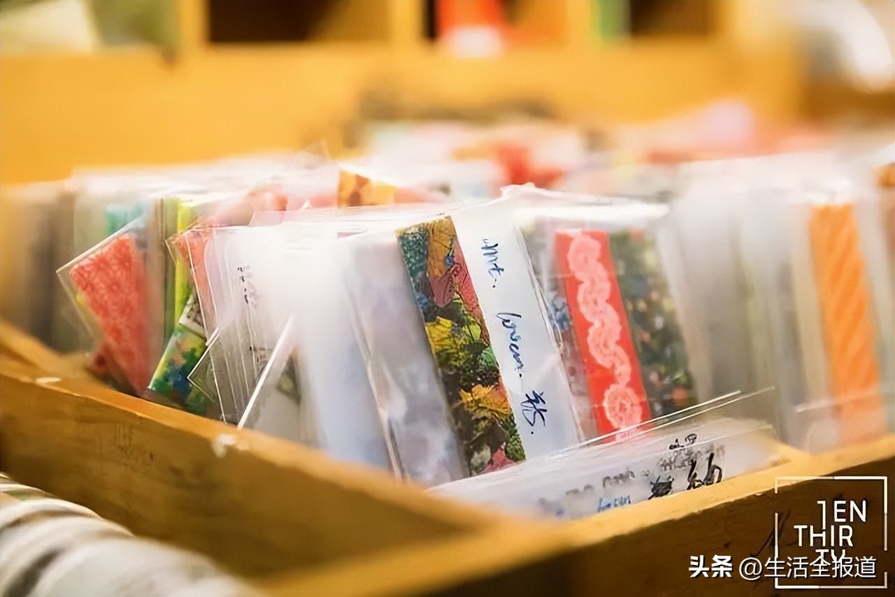 开学你的室友穿搭,开学宿舍必备清单