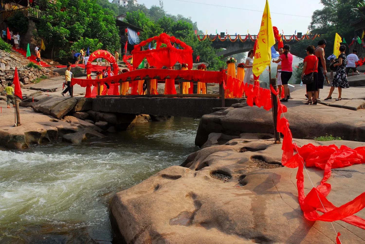 江津的地方风俗与民间礼仪有哪些,江津风俗由来简介