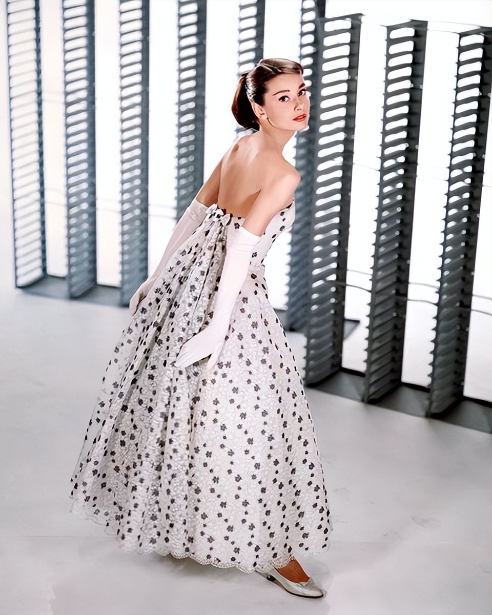 blackpinkjennie靴子,blackpink演唱会彩排jennie黑色鞋子