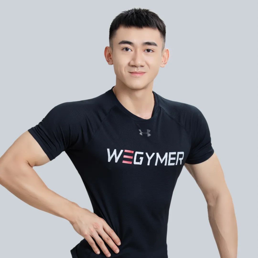 工作8个月,月薪1.3W,从田径场到健身房,变的是赛场,不变的是光芒!