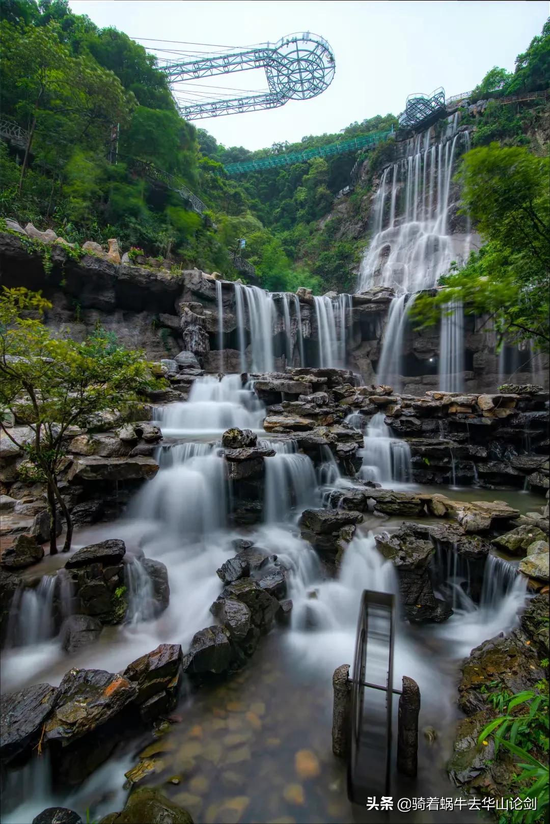 澶╂皵鐐庣儹灏辨潵婕傛祦,鐐庣儹澶忓ぉ鐜╂按婕傛祦閬挎殤涔嬪湴