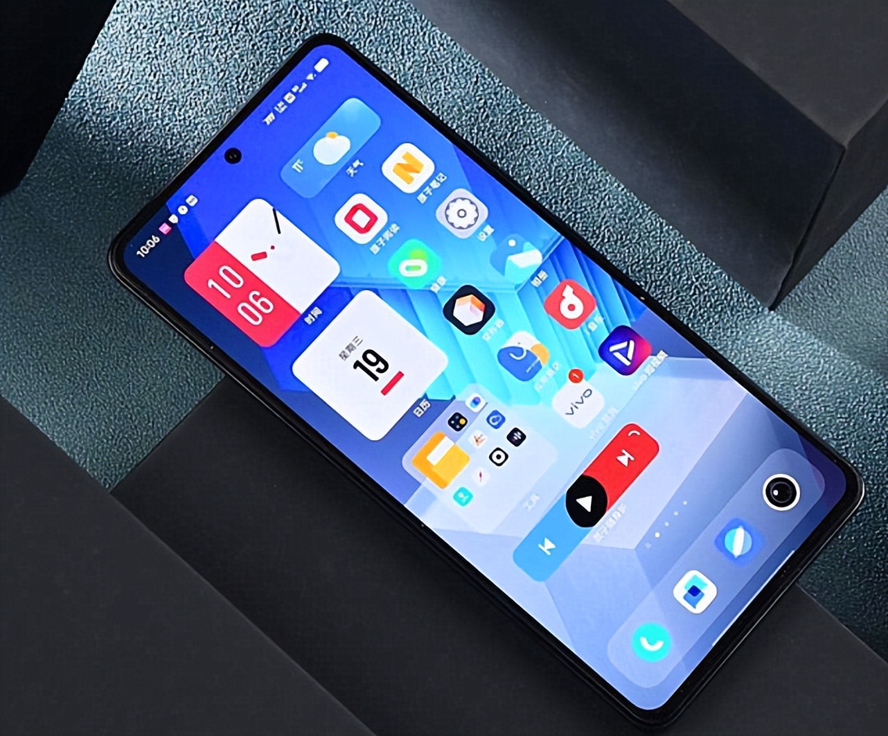 现在最好用最贵的手机是什么,目前性能最好性价比最高的手机