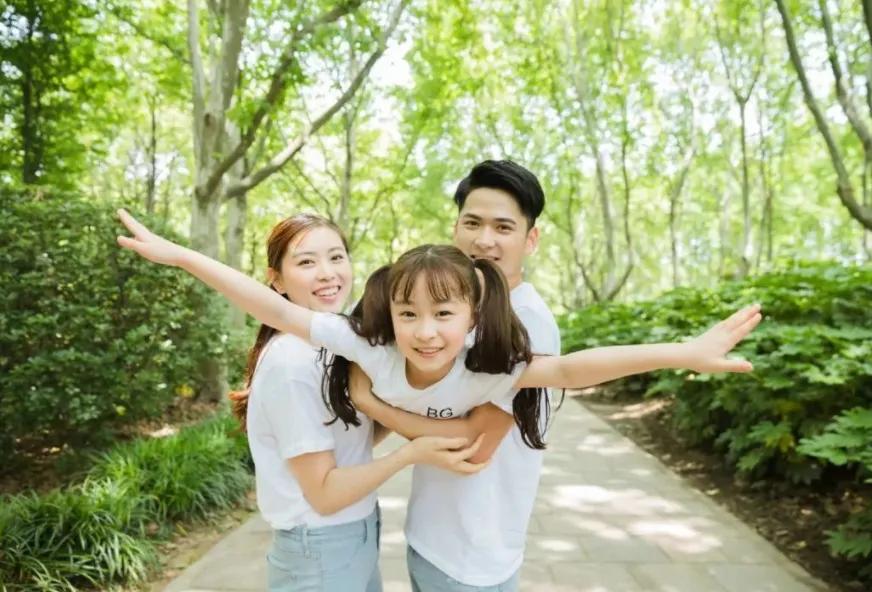 补钙铁锌是口服液好还是咀嚼片好,1-3岁儿童补钙铁锌哪个牌子好