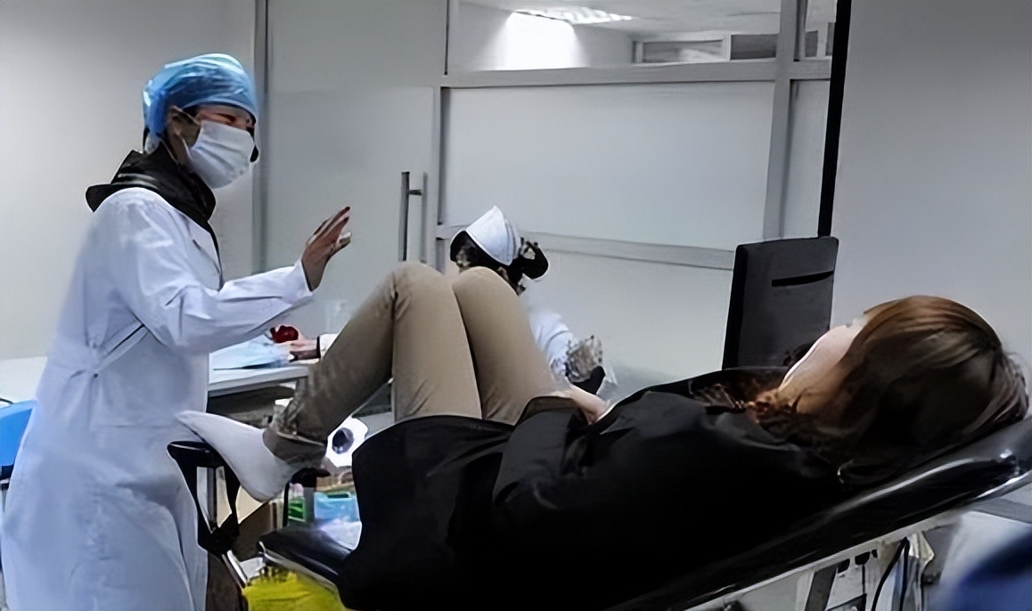 裤子脱了检查出什么问题,裤子脱到膝盖的检查